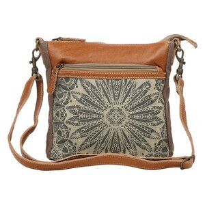 Myra Dizzy Circle Crossbody bag